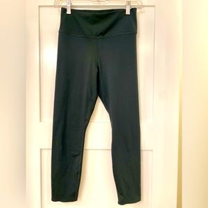 Women’s Nike One high waist leggings in olive (dark) green size small